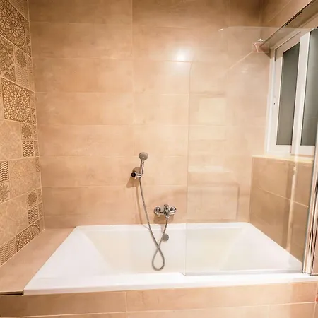 Elegant Chic Getaway In Picturesque Maltese Town Gharghur